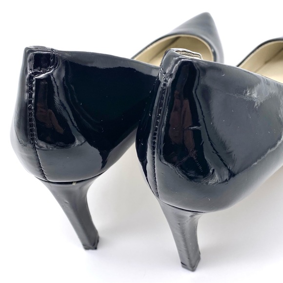EUC BCBGeneration BG-Pretty Patent Black Pumps, 6/36 - Picture 9 of 15